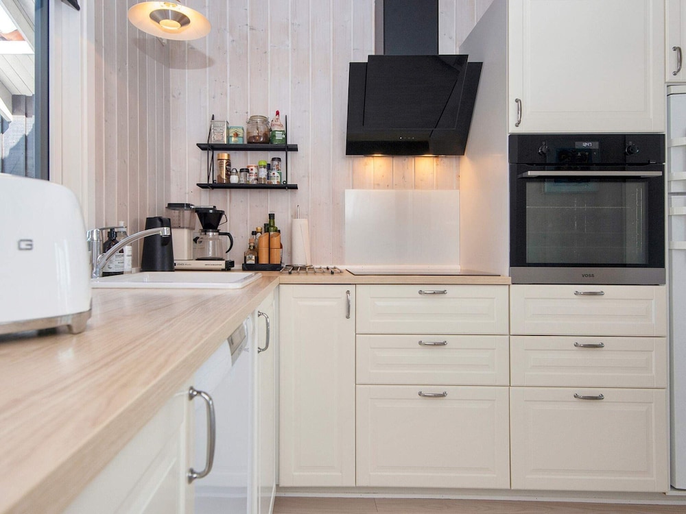 6 Person Holiday Home in Sjolund-by Traum view 5