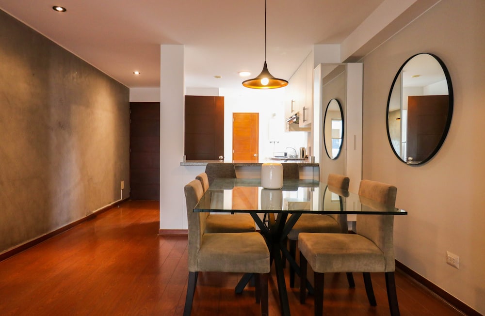 w Elegant 2BR w Fantastic View in Miraflores