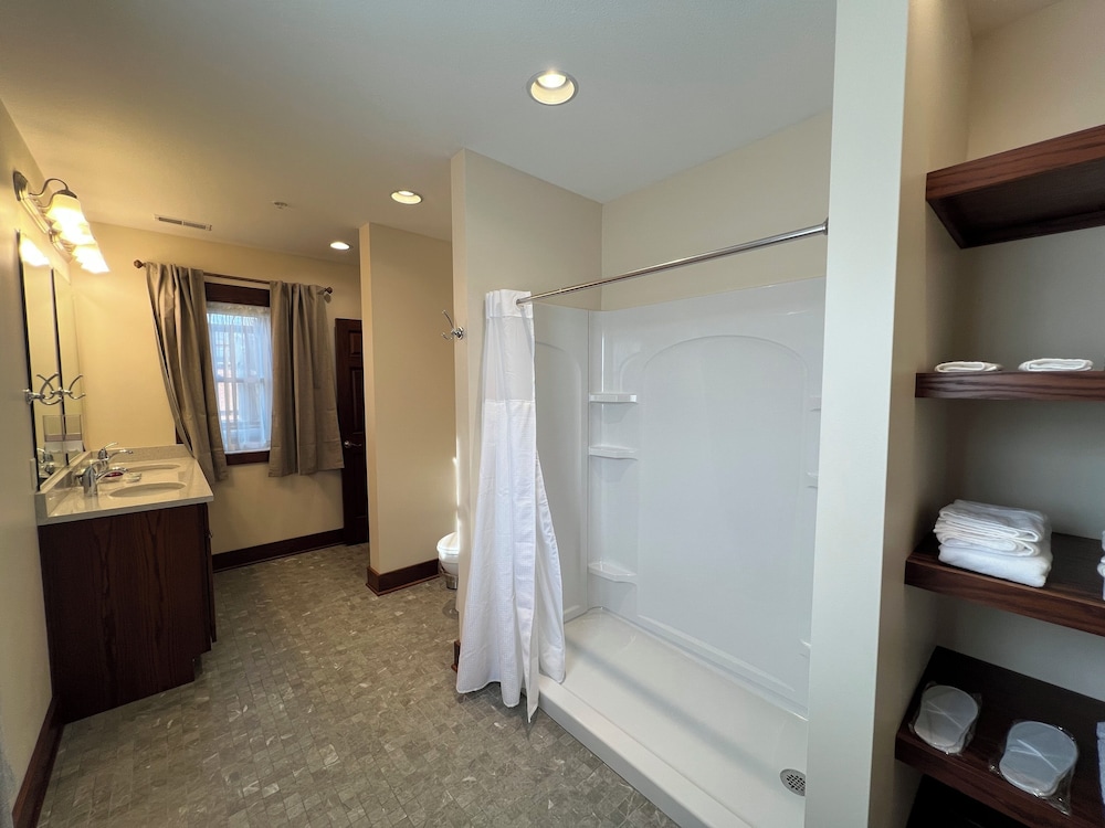 Charleston House Bed & Breakfast Inn
