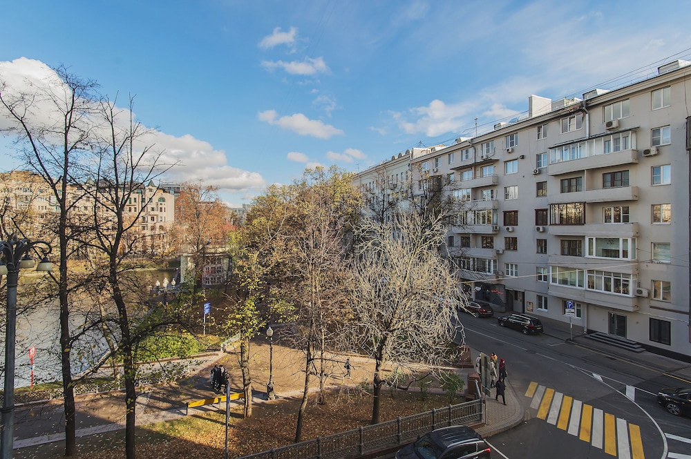 GM Apartment Patriarshiy