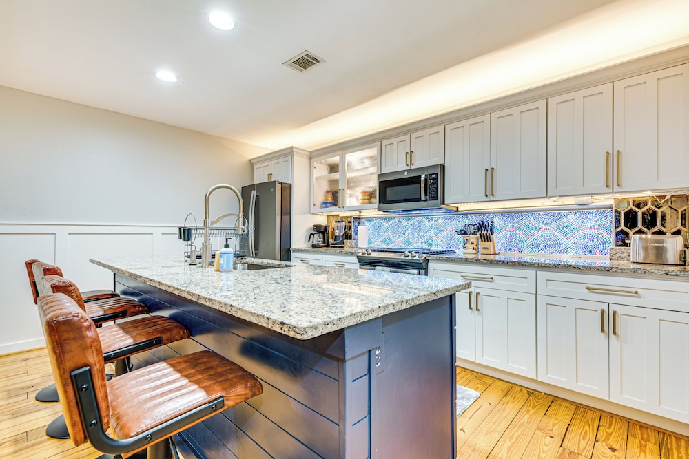 Access to Atlanta Beltline: Spacious Townhome