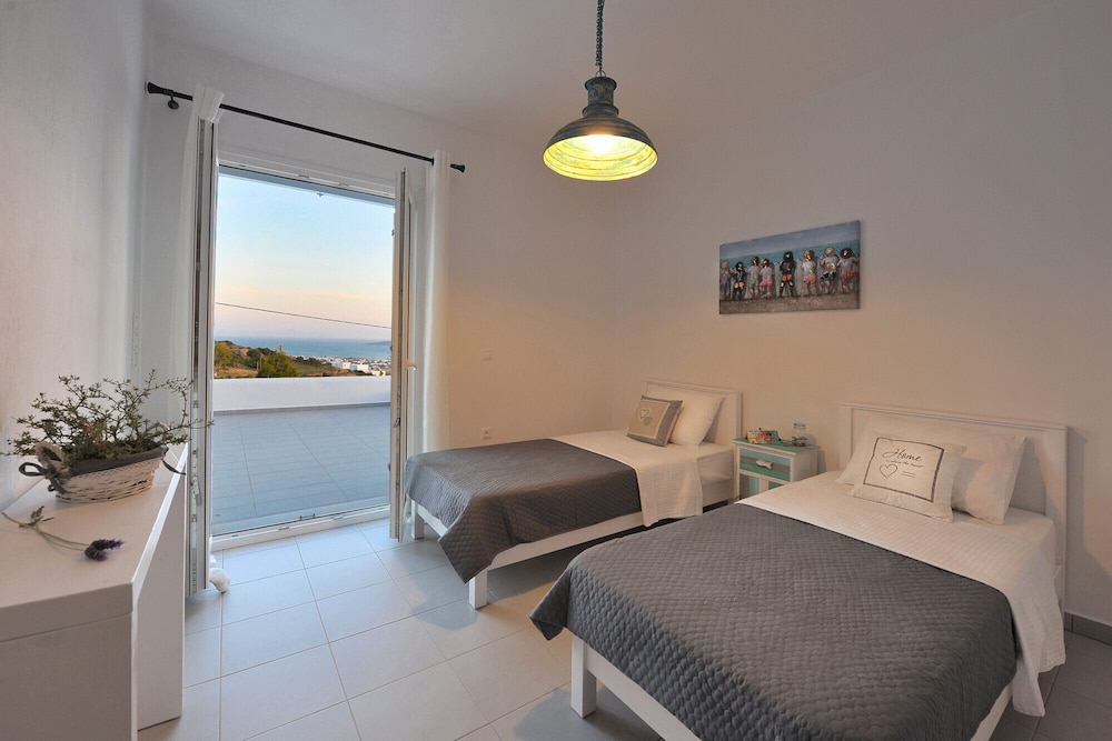 Villa Sunset in Paros view 4