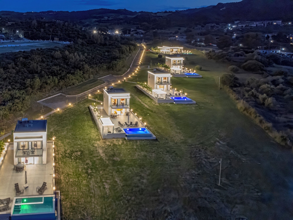 Continent Villas - Villa VIP