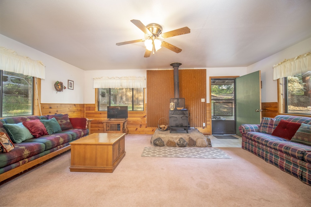 Bear Paw Lodge