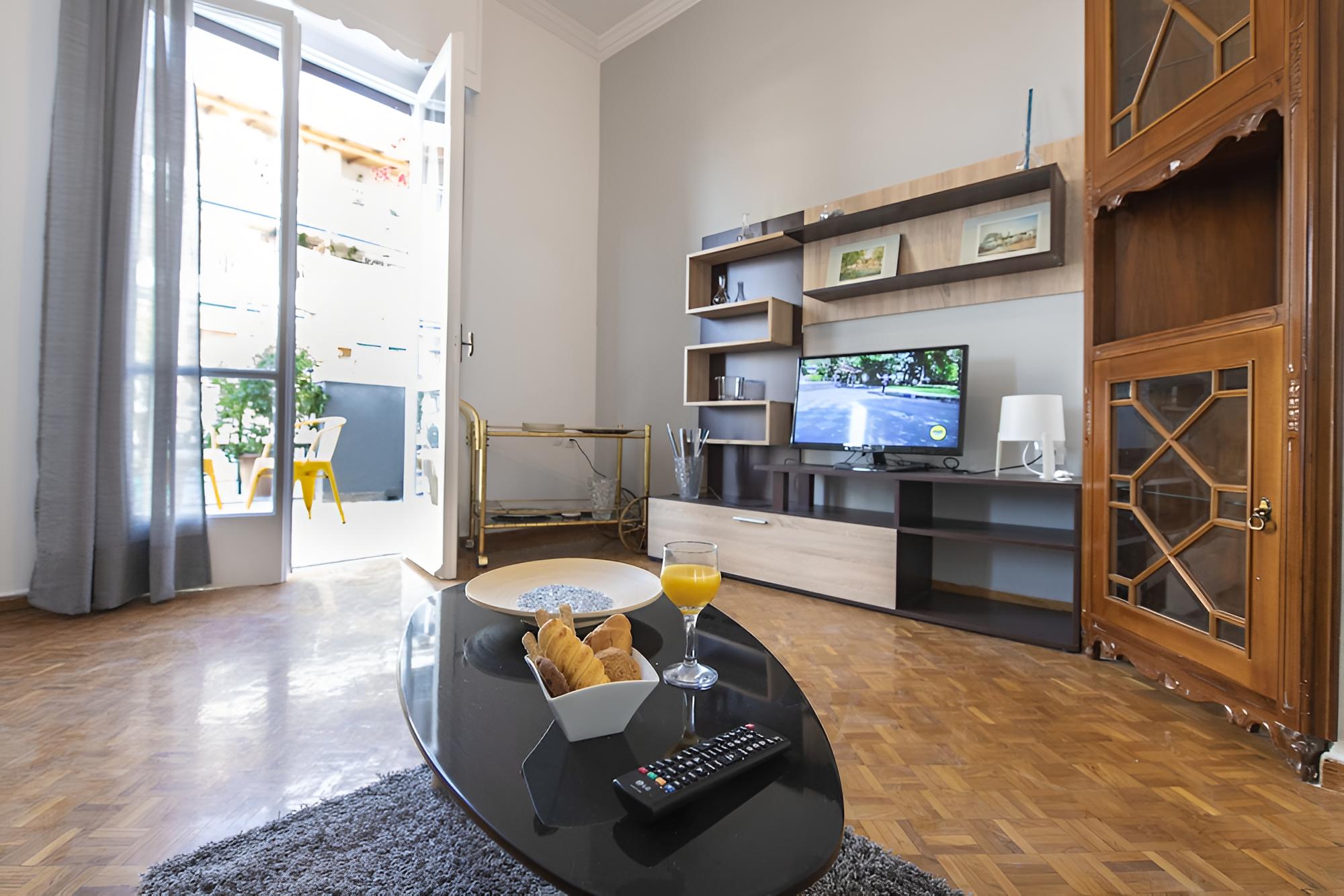Petralona Cosy Penthouse