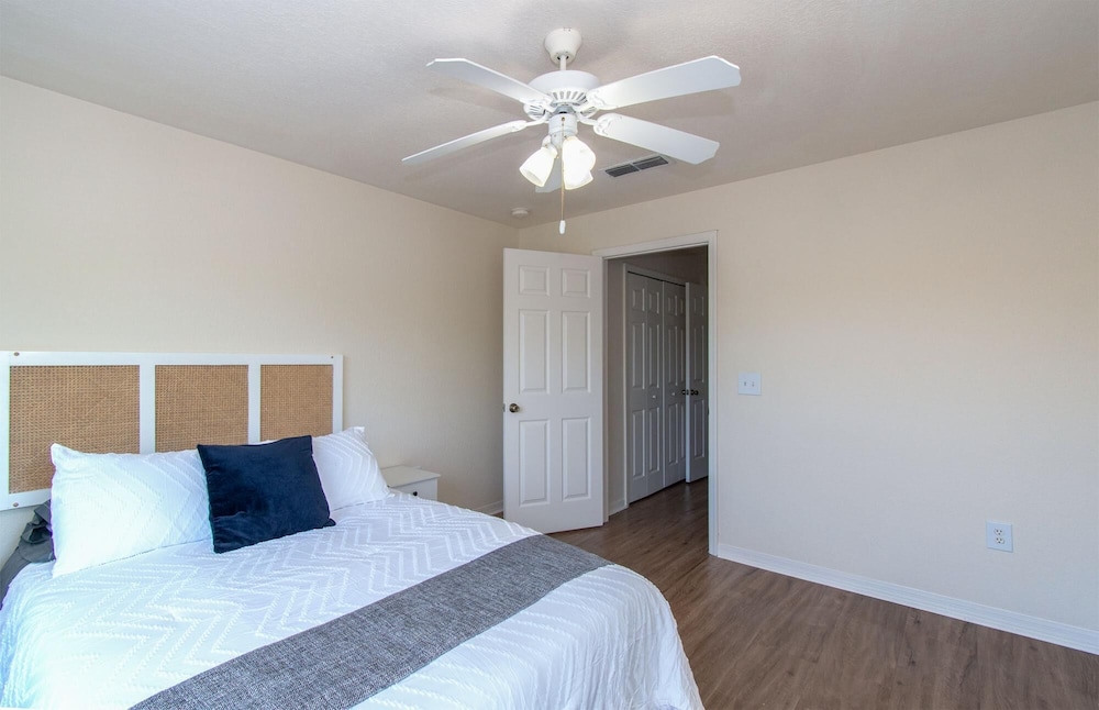 Relax Revive and Renew in a Great apt view 5