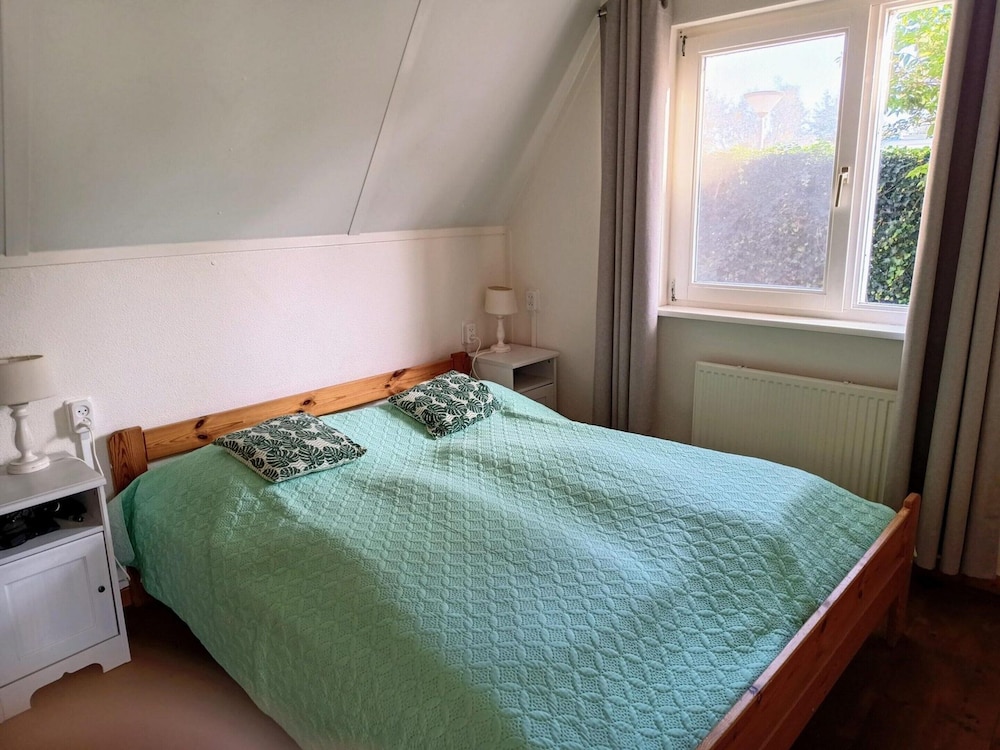 Cozy Holiday Home in Sint Maartenszee