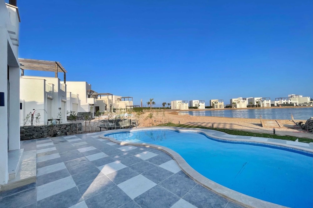 Xuru Stays I Haute & Hand-picked 4bdr Villa Private Pool