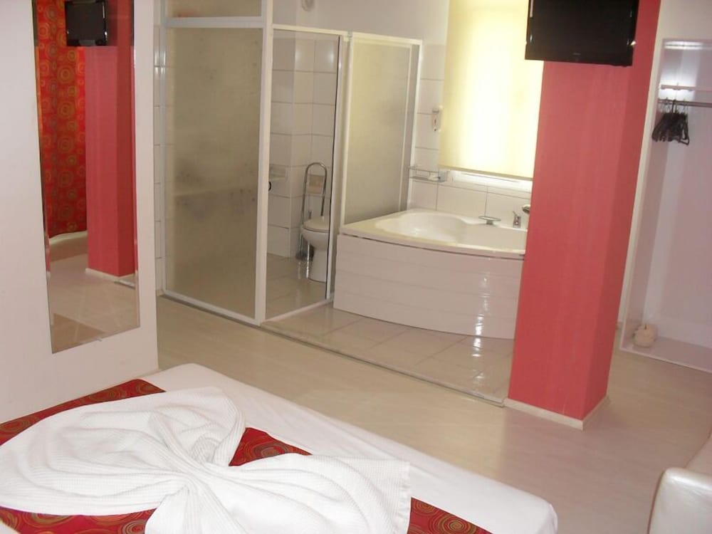 Adalia Otel - Image 13