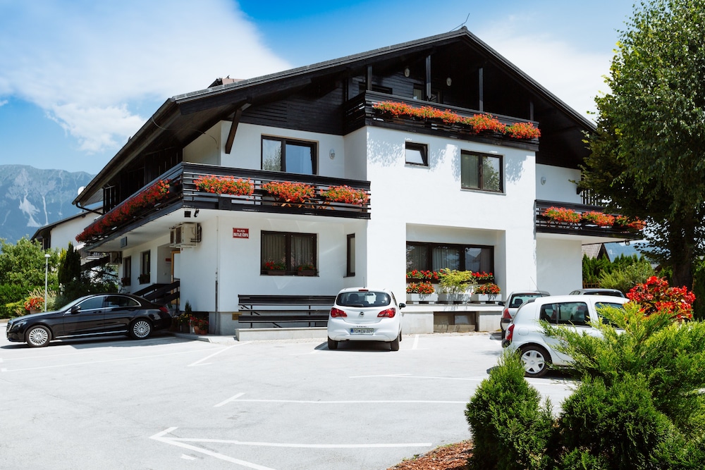 Guesthouse Kolinska - Adults only