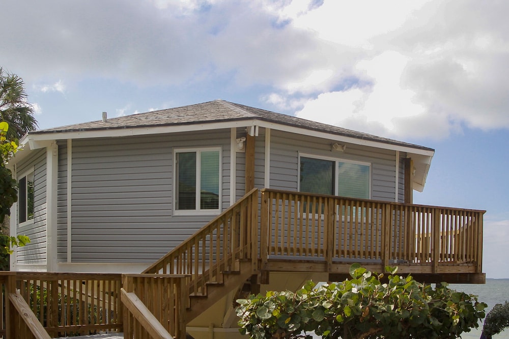 Topsider Resort