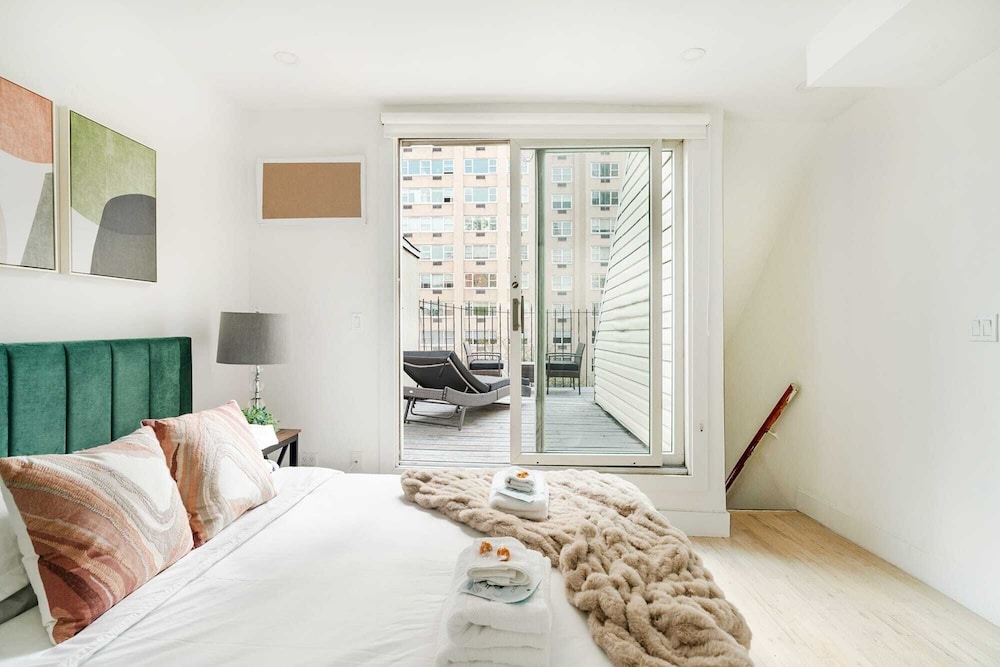 1597 New York Apt