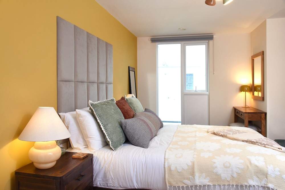 Crown Quarter Apartments