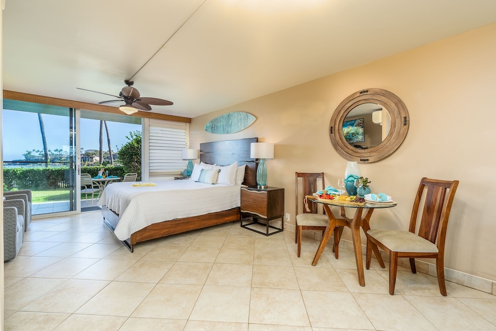 Napili Shores A106 0 Bedroom Condo by RedAwning