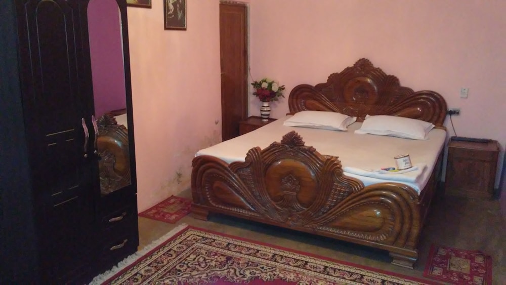Royal Guest House