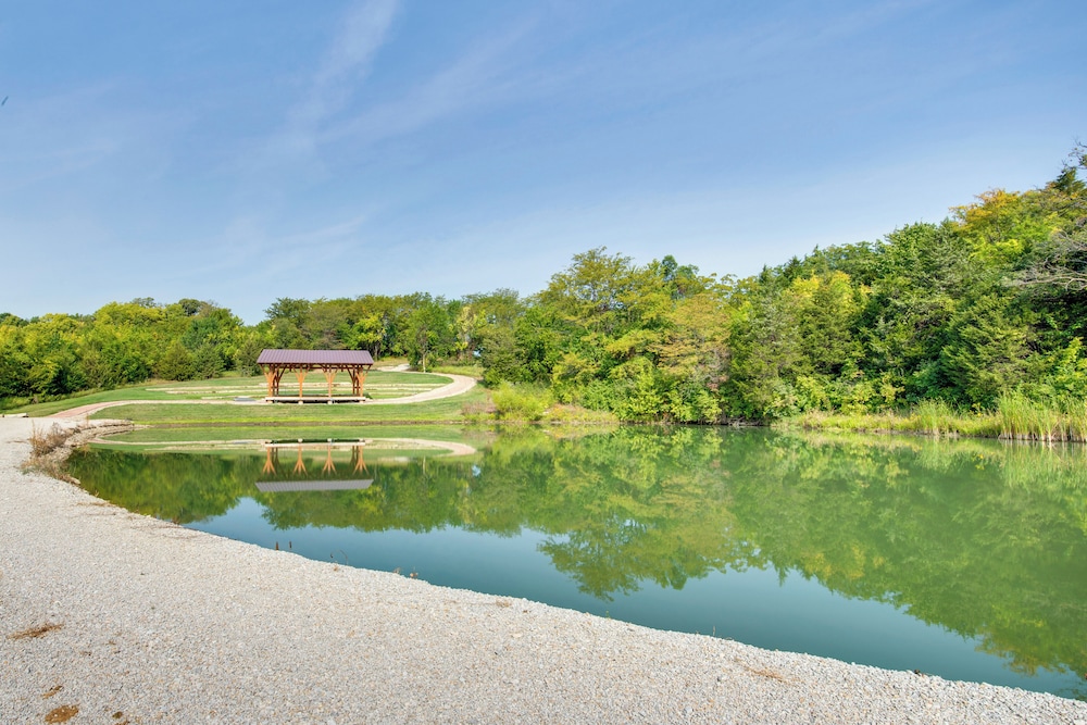 Stay & Sip: Group Ranch at Shamrock Hills Vineyard