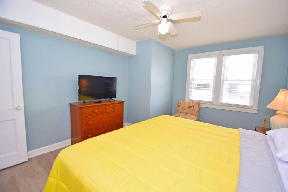 Four Winds 2 2 Bedroom Condo view 3