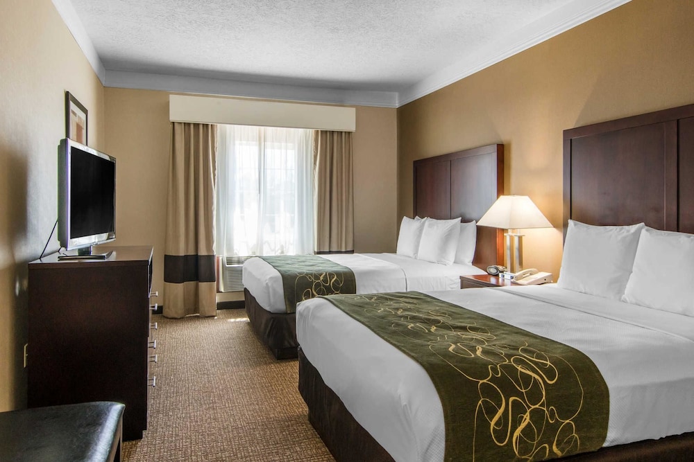 Albany Vacations - Comfort Suites Linn County - Property Image 4