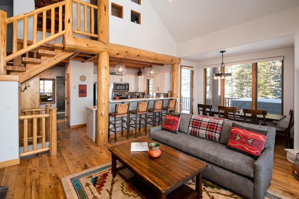 7 Gambler 4 Bedroom Home by Moonlight Basin Lodging view 5