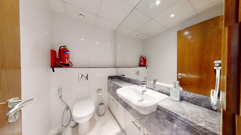 Primestay - Al Habtoor City- Amna Tower