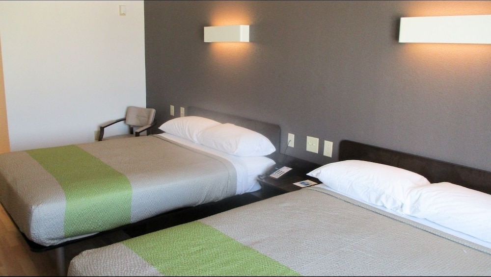 Days Inn & Suites by Wyndham Colorado City/I-20