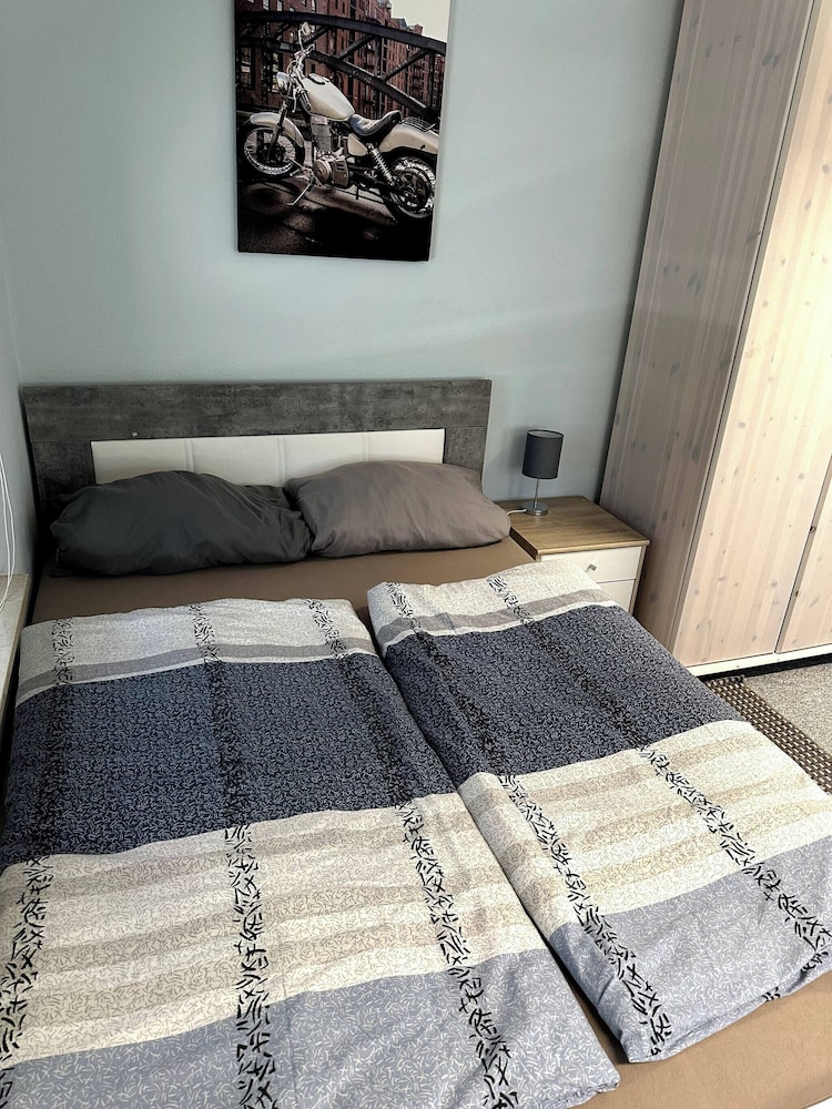 Large Accommodation for up to 18 People Near Halle & Leipzig With Pool Table