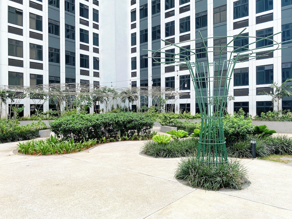 2Br At Apartment Pollux Chadstone Cikarang