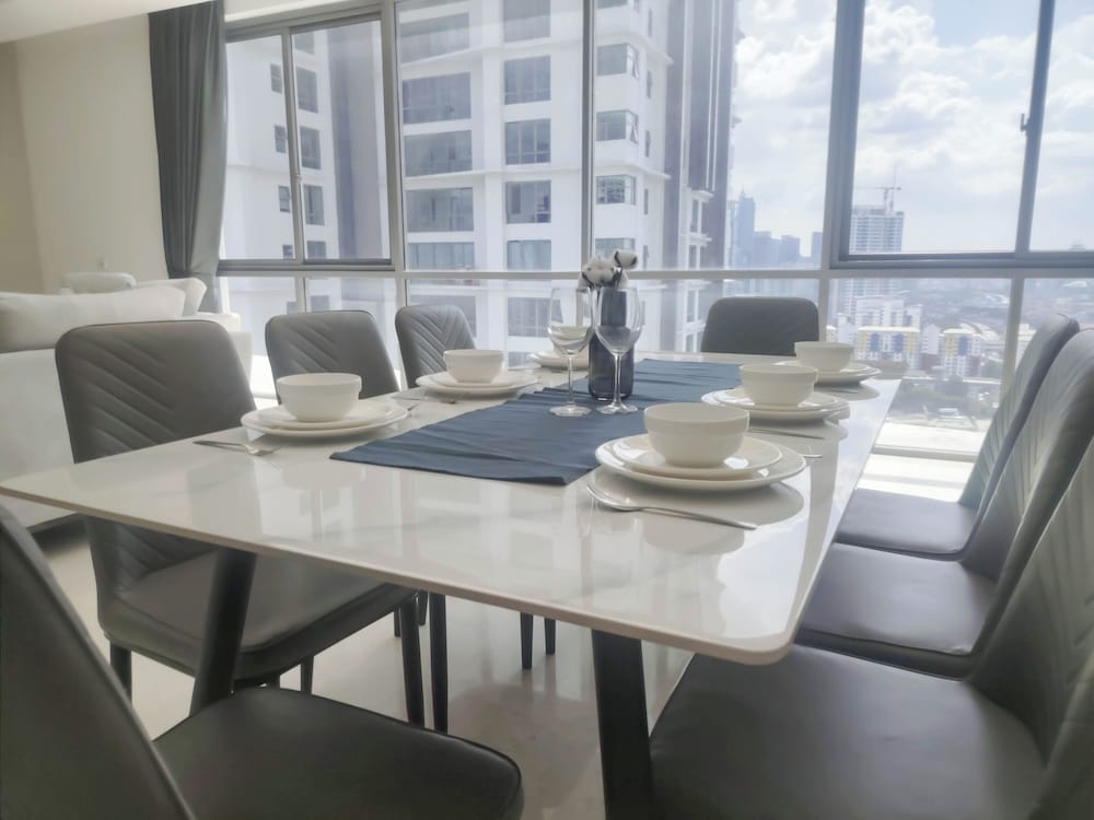 D'Rapport Residences By Manhattan Group