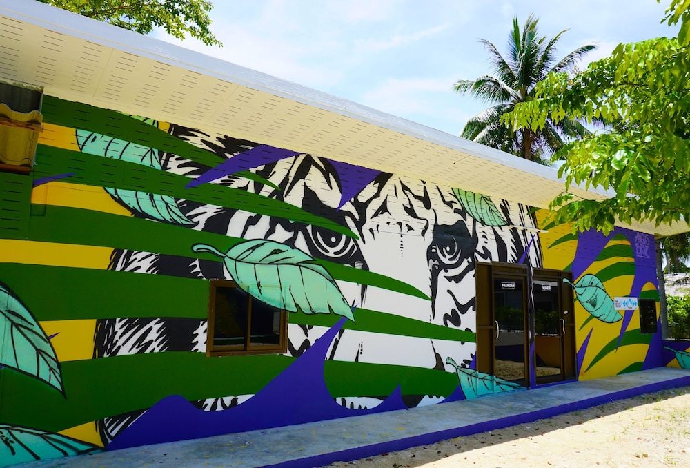 The Beach Village - Hostel