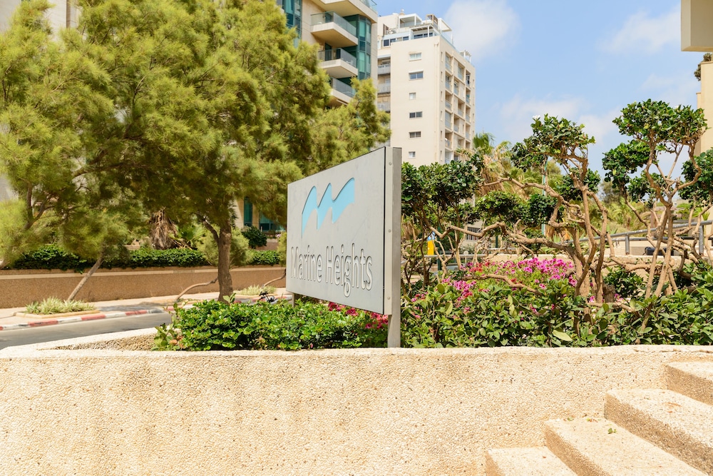 3BR Apt Steps from Sea W Parking, photo 21