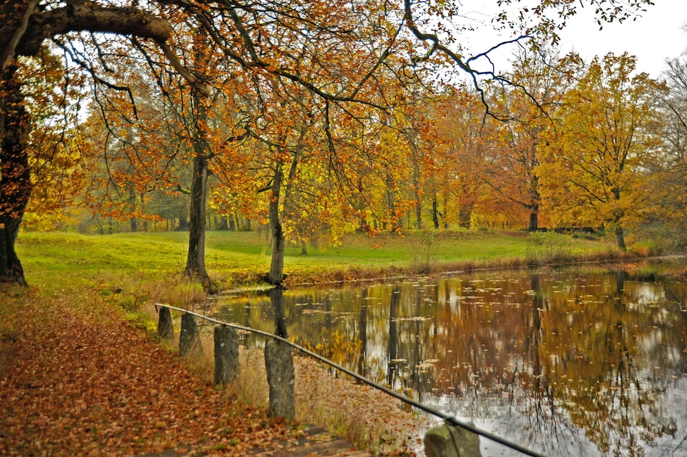 Kronovalls vinslott