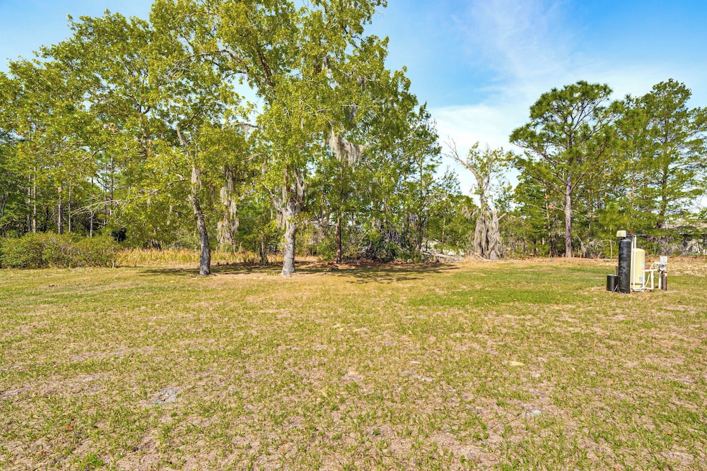 Screened Lanai: Relaxing Retreat in Ocala!