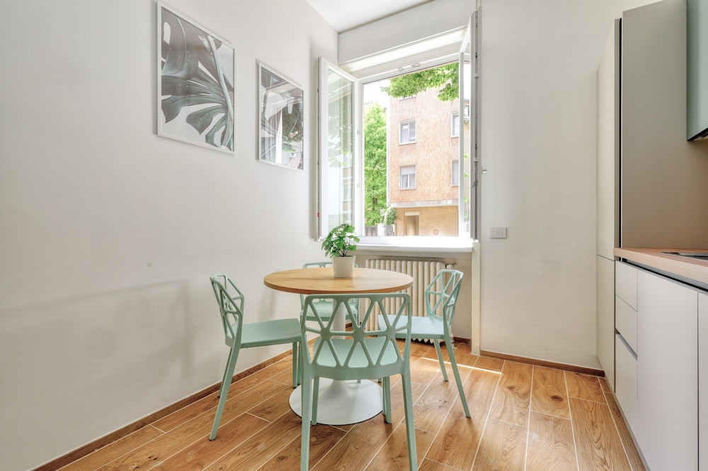 Bright 1-br apartment in Porta Genova