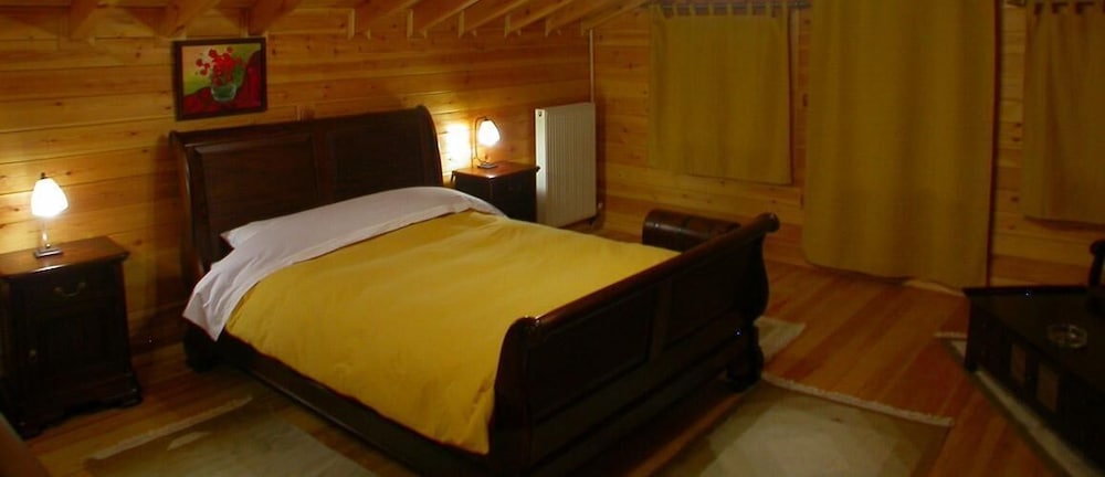 Shelter Ermis view 3