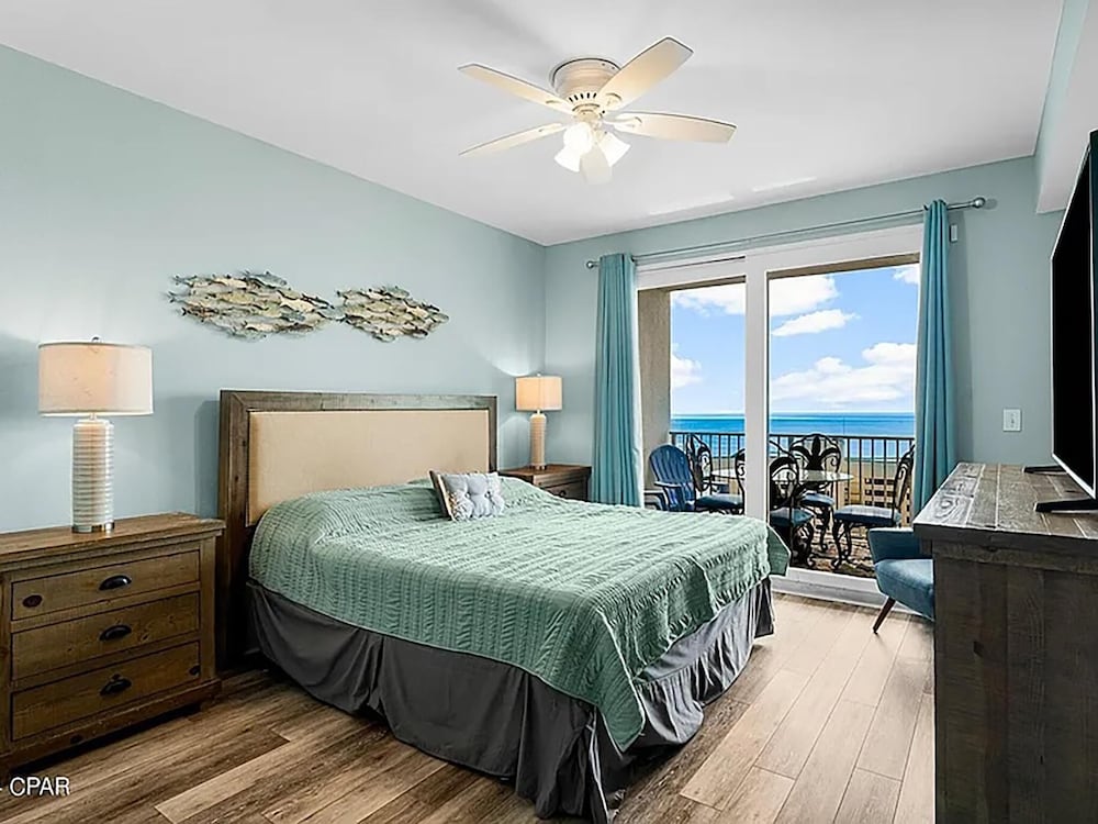 Laketown Wharf 1523