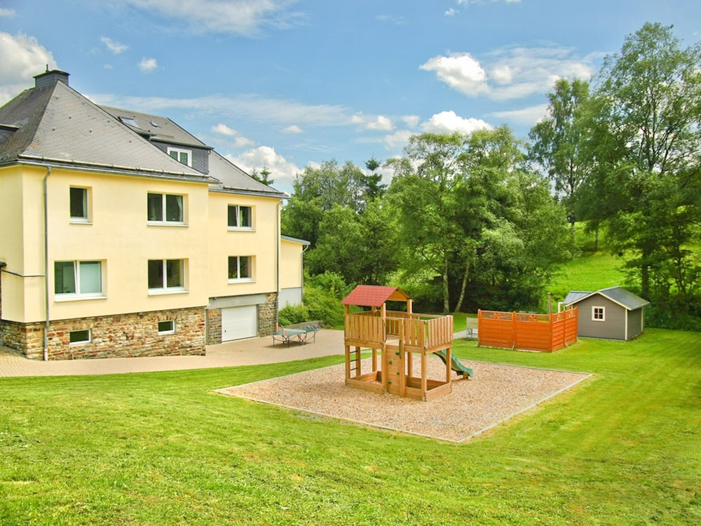 Large Apartment in the Beautiful Sauerland With Garden, Patio and Sauna