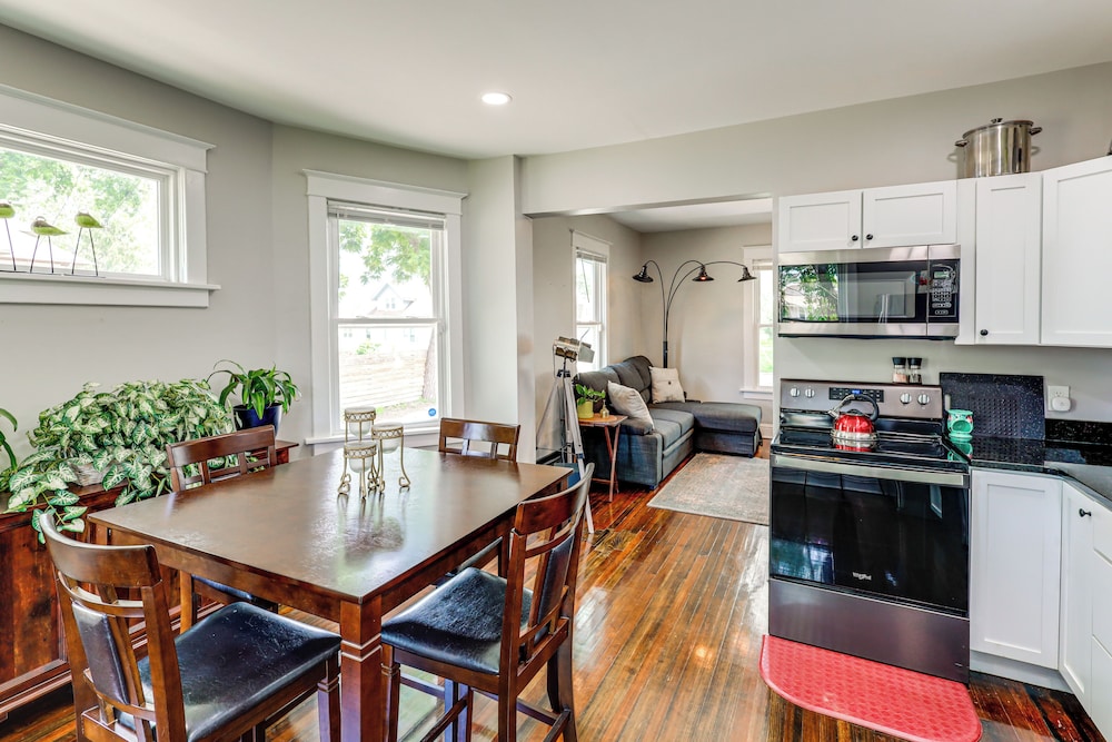 4 Mi to Dtwn Omaha: Spacious Home w/ Fenced Yard!