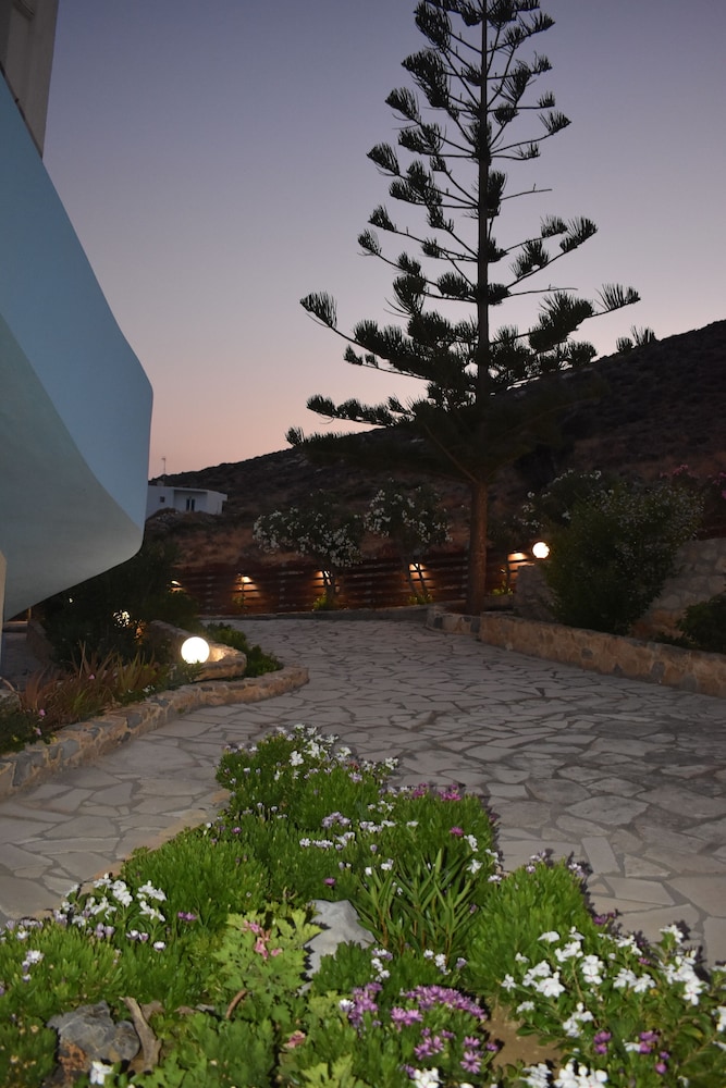 Asteras Apartments
