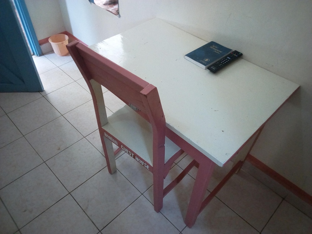 Photo 8