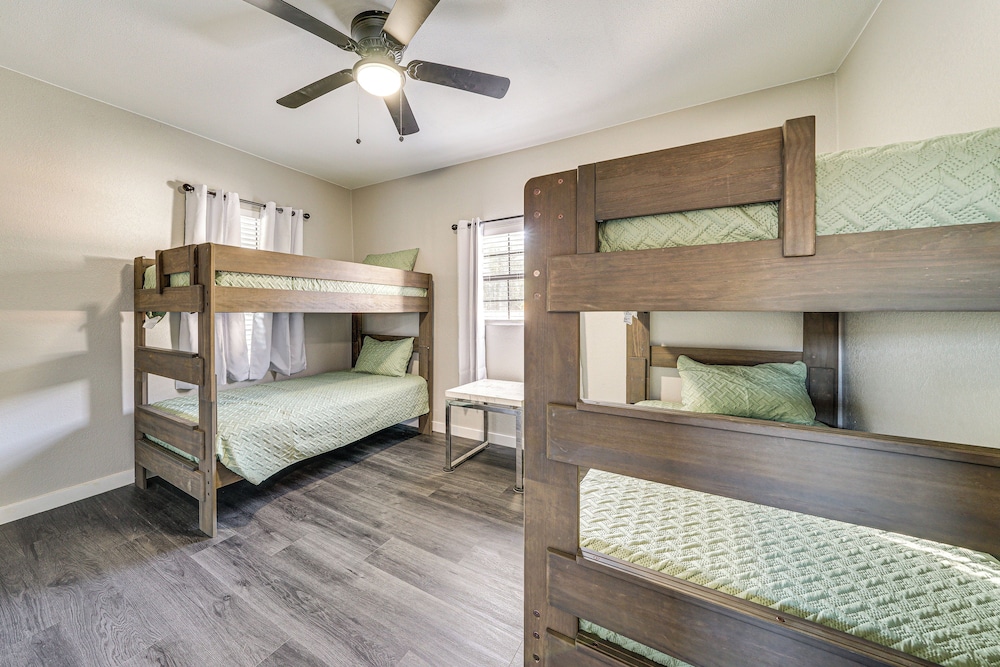 Updated Home 2 Mi to Downtown Texarkana!, photo 11