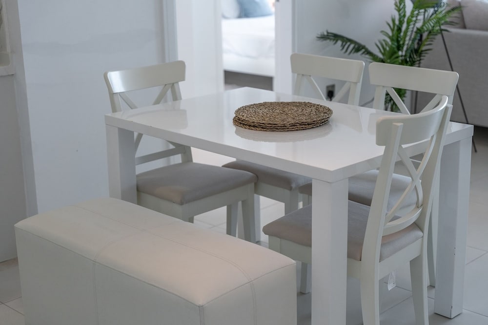 Peaceful and Airy 1-bedroom Apartment With the Palm Beach View