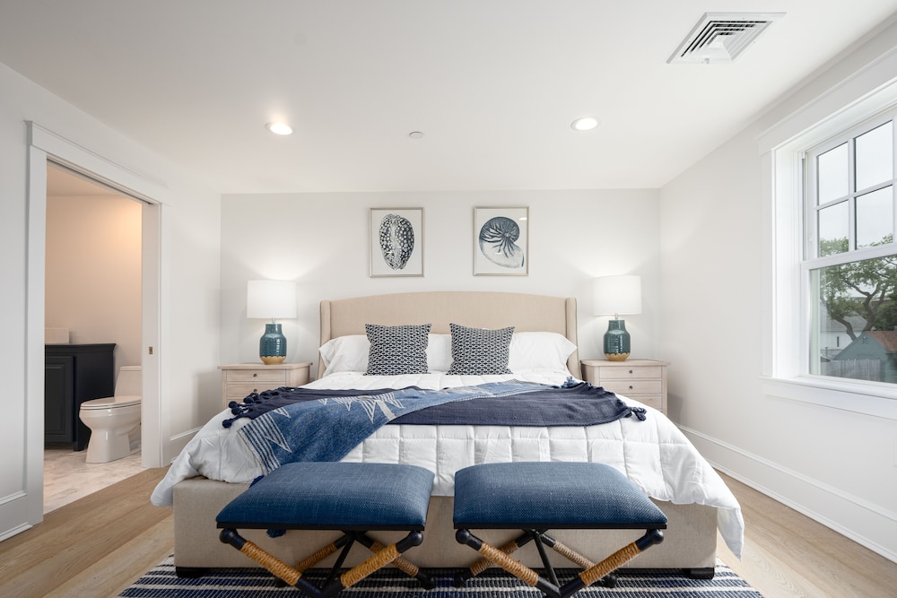 Thomas Sea Suites view 5