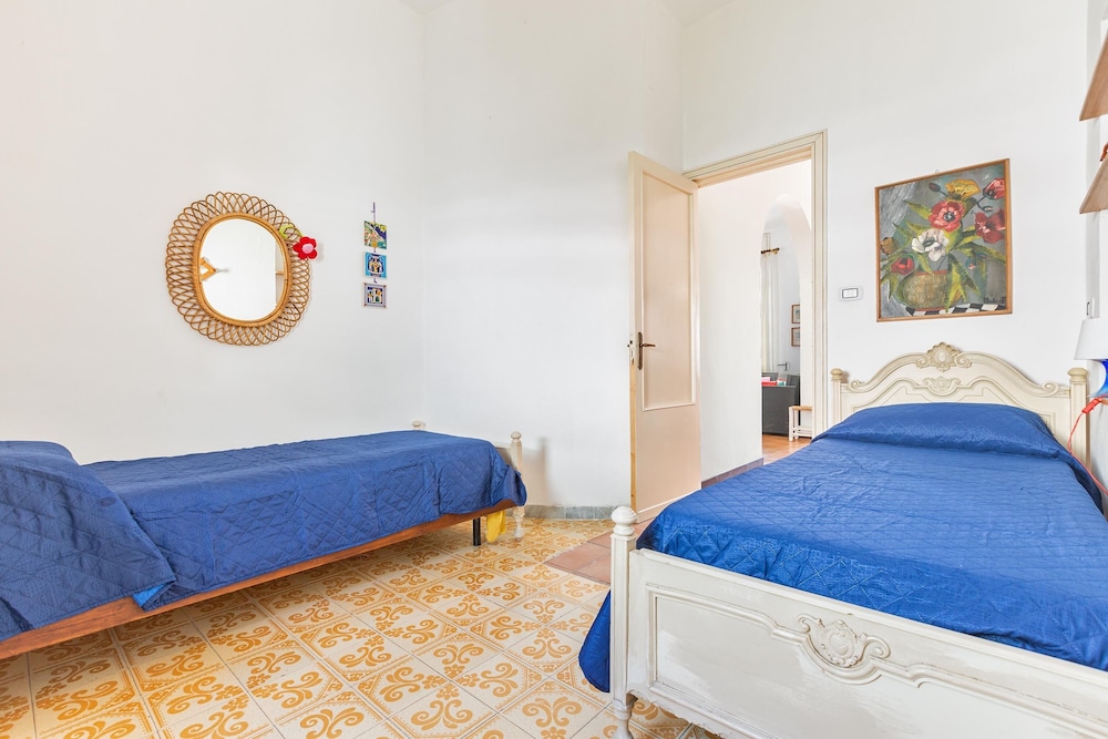 2961 Villa Poesia by Barbarhouse view 3
