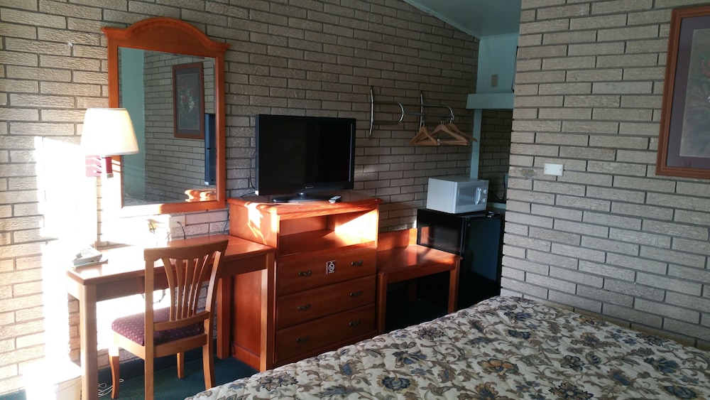 Budget Inn
