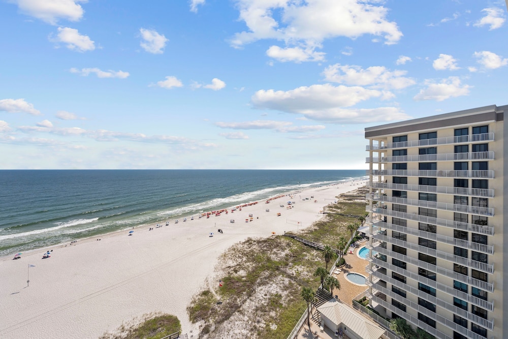 Pelican Pointe by Hosteeva