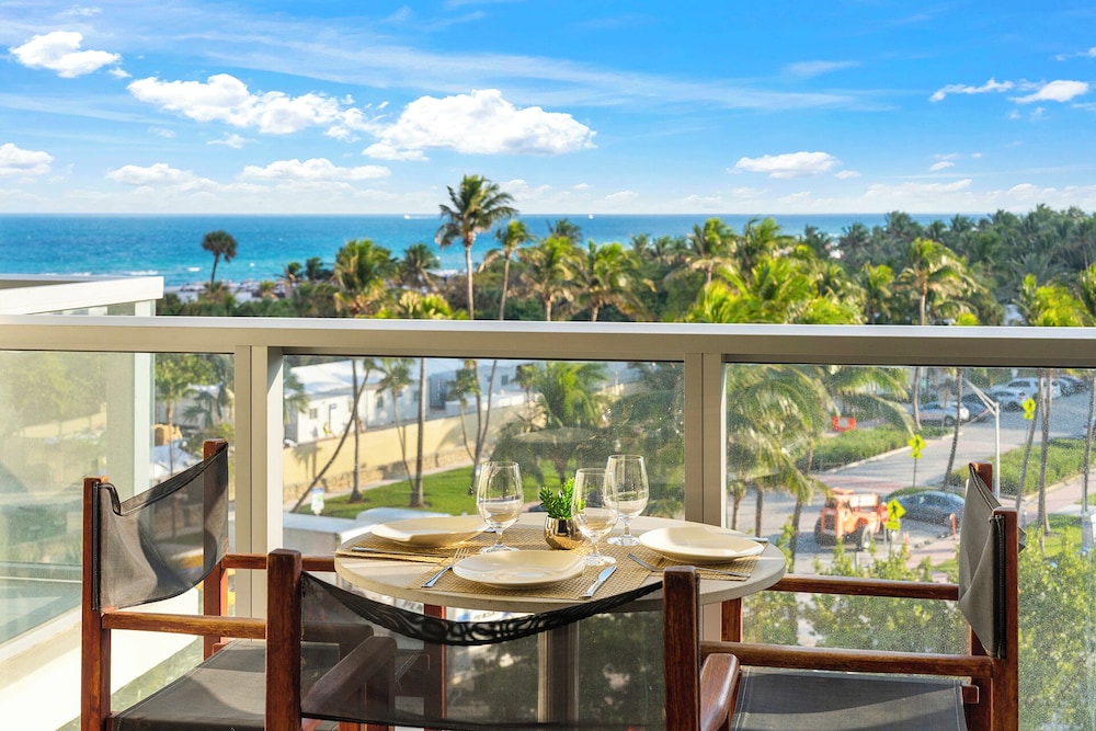 Luxury Vacation Rentals in South Beach by LRMB