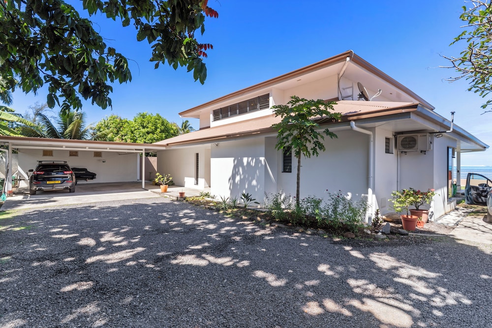 Hinarani Villa