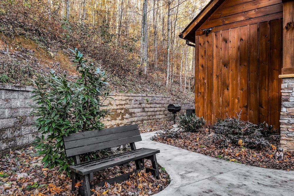Pearl's Mountain Retreat 3 Bedroom Cabin