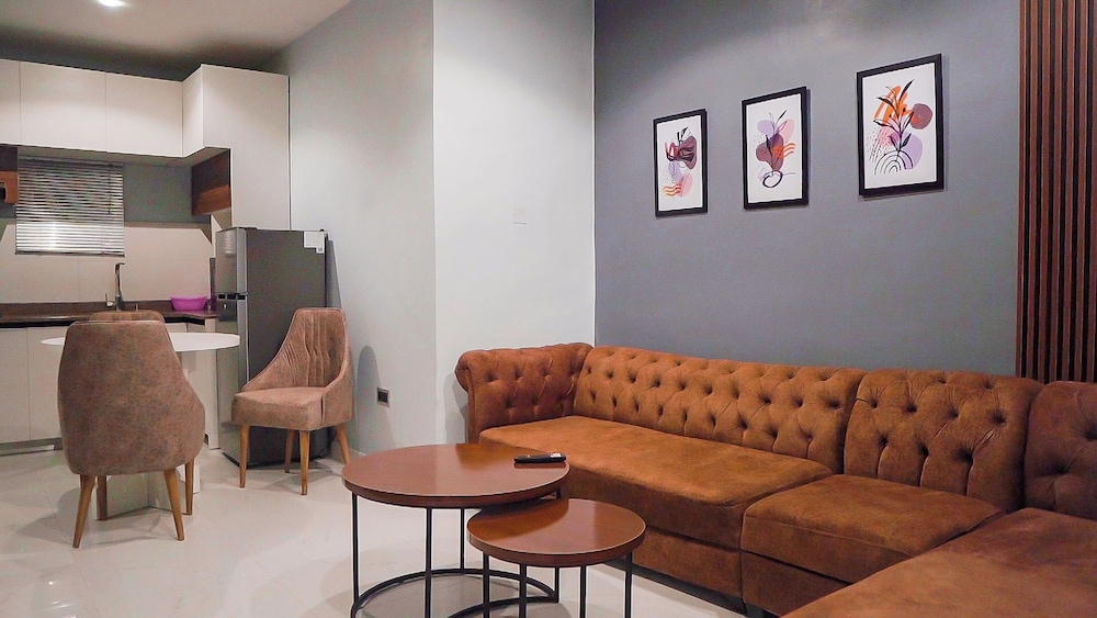 The Mastadon Apartment