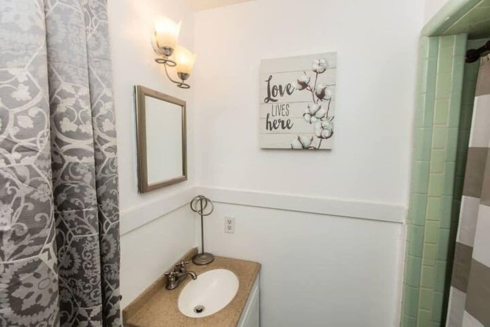 Rose Drive Brickstone 8